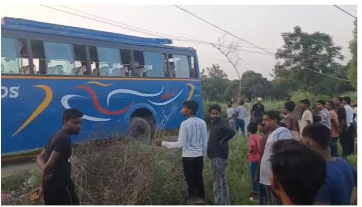 Woman dies in bus from high tension line in Lakhimpur Woman dies in bus from high tension line in Lakhimpur