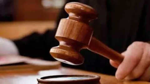 Siddharthnagar: ऑपरेशन कन्विक्शन के तहत हत्या के आरोपी को आजीवन कारावास, एक लाख रुपये का जुर्माना Siddharthnagar: ऑपरेशन कन्विक्शन के तहत हत्या के आरोपी को आजीवन कारावास, एक लाख रुपये का जुर्माना