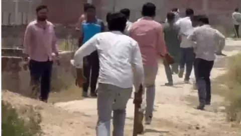 Case registered against 9 accused for breaking into house in Kanpur countryside Case registered against 9 accused for breaking into house in Kanpur countryside