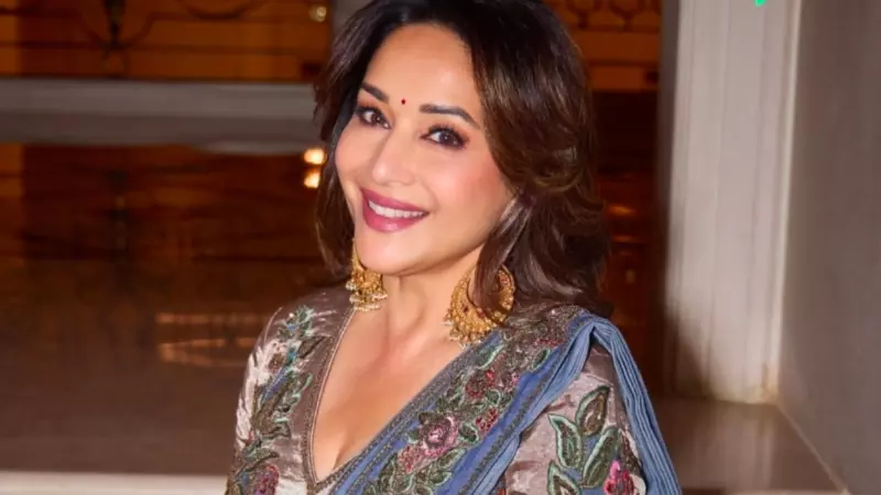 Kon Honaar Crorepati Host Kon Honaar Crorepati Host