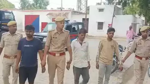 Mainpuri News: मैनपुरी में अवैध असलहा फैक्ट्री का भंडाफोड़, 10 तमंचे और तीन आरोपी गिरफ्तार