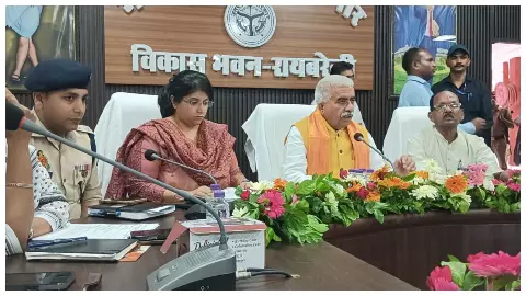 Minister in charge Rakesh Sachan reaches Rae Bareli Minister in charge Rakesh Sachan reaches Rae Bareli