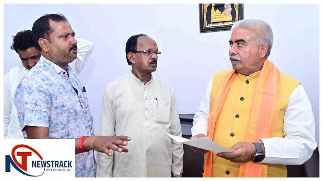 Raebareli News: भाजपा सभासदों ने नगर पालिका अध्यक्ष की कार्यशैली पर उठाए सवाल, जांच की मांग