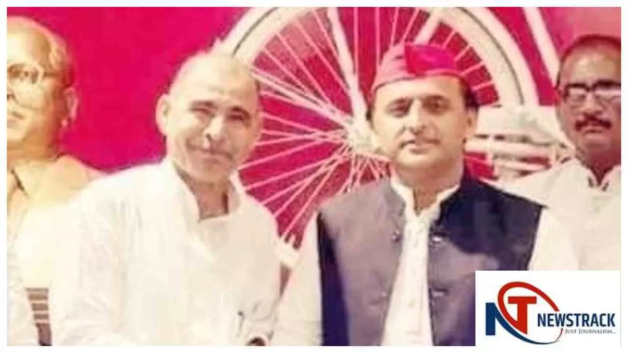 Hardoi News: सपा जिलाध्यक्ष के कथित विवादित बयान पर बड़ी कार्रवाई, पूरी जिला कार्यकारिणी भंग Hardoi News: सपा जिलाध्यक्ष के कथित विवादित बयान पर बड़ी कार्रवाई, पूरी जिला कार्यकारिणी भंग