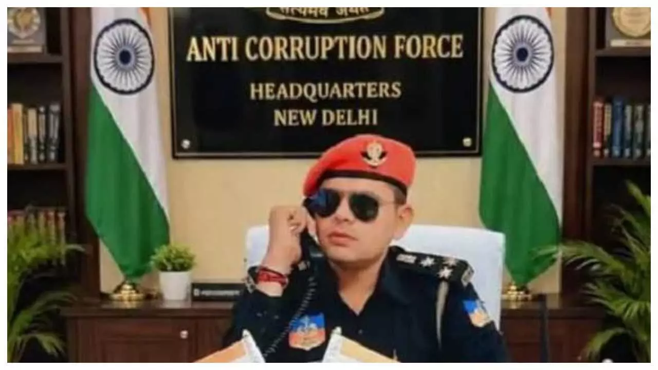 Fake anti-corruption officer of Jaloun arrested, cheating of Rs 29.50 lakh Fake anti-corruption officer of Jaloun arrested, cheating of Rs 29.50 lakh