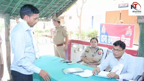 Lakhimpur News: लखीमपुर में थाना समाधान दिवस पर डीएम-एसपी ने सुनीं समस्याएं, निस्तारण के दिए निर्देश