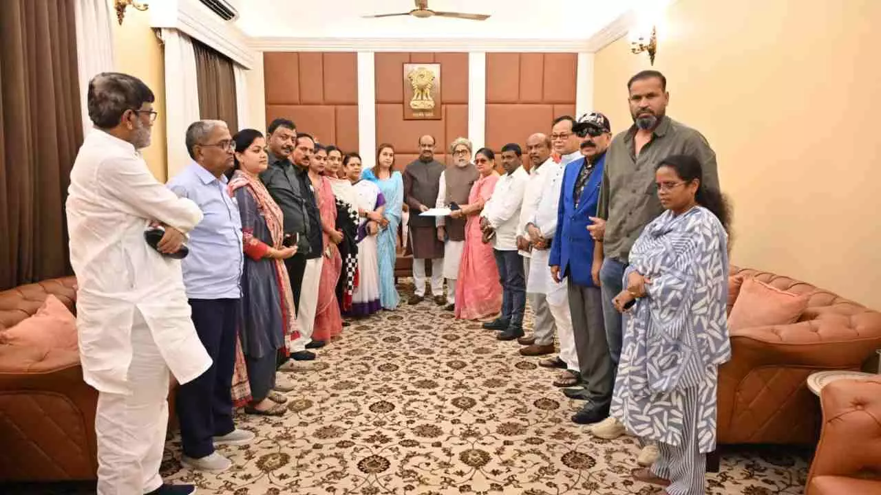 TMC rebel MPs Merger: बंगाल की राजनीति में भूचाल... बागी TMC सांसद क्षेत्रीय पार्टी NCPI में होंगे शामिल