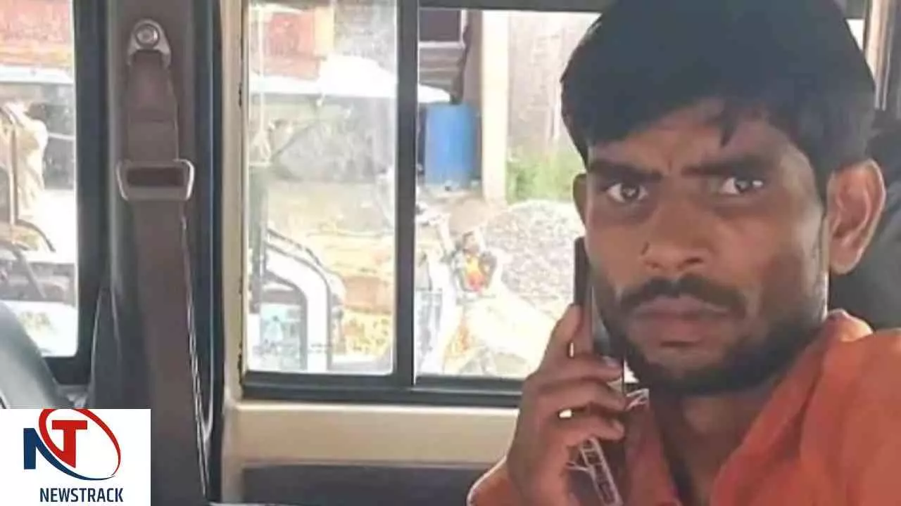 Etah News: ई-रिक्शा में दौड़े करंट ने छीनी मासूम की जिंदगी, चार वर्षीय बच्ची की मौत, चालक घायल Etah News: ई-रिक्शा में दौड़े करंट ने छीनी मासूम की जिंदगी, चार वर्षीय बच्ची की मौत, चालक घायल