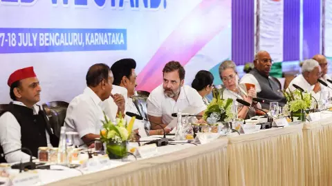 INDIA Alliance की बैठक में कांग्रेस का दबदबा! बदल गए गठबंधन के समीकरण, समझिए कैसे