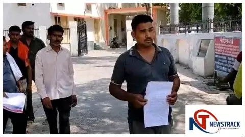Mainpuri News :  जेसीबी से पिलर तोड़ने के विरोध पर परिवार पर जानलेवा हमला, युवक गंभीर घायल