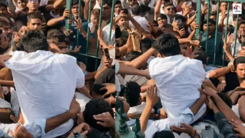Abhijeet Dipke: कभी थप्पड़, कभी स्याही तो कभी अंडे... विरोध का शिकार बने ये दिग्गज नेता