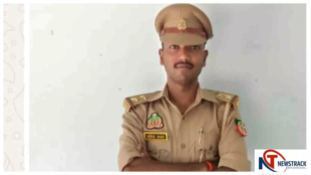 Barabanki News: सिद्धौर में नकली वन दरोगा का भंडाफोड़, सर्राफ से ठगी कर आरोपी फरार Barabanki News: सिद्धौर में नकली वन दरोगा का भंडाफोड़, सर्राफ से ठगी कर आरोपी फरार
