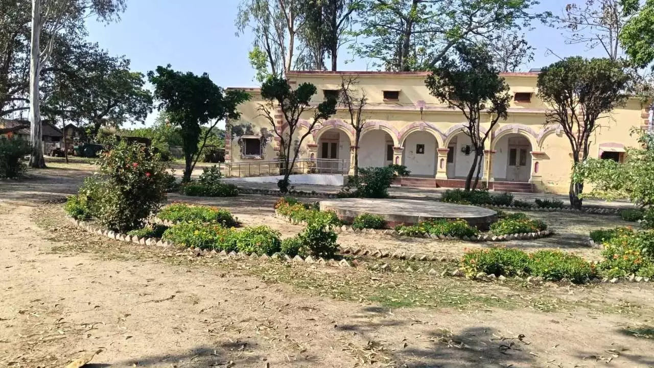 Modern bus terminal of Devipatan to be constructed on 25 bigha land of PWD at a cost of Rs 260 million Modern bus terminal of Devipatan to be constructed on 25 bigha land of PWD at a cost of Rs 260 million