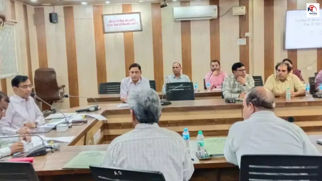 Auraiya News: मुख्यमंत्री युवा उद्यमी योजना में तेजी लाने के निर्देश, लंबित आवेदनों पर DM सख्त Auraiya News: मुख्यमंत्री युवा उद्यमी योजना में तेजी लाने के निर्देश, लंबित आवेदनों पर DM सख्त