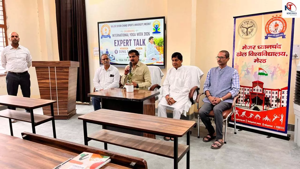 Meerut: मेजर ध्यानचंद खेल विश्वविद्यालय में योग सप्ताह का आगाज, जेन-जी को तनावमुक्त जीवन का संदेश