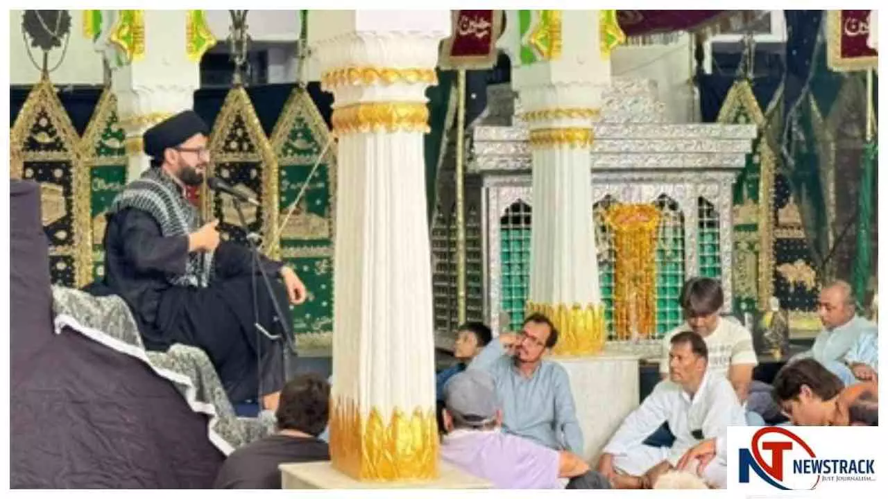 कर्बला के शहीदों की याद में गूंजीं मजलिसें, दरियाबाद में फूलों से सजा ज़ुलजनाह निकाला गया कर्बला के शहीदों की याद में गूंजीं मजलिसें, दरियाबाद में फूलों से सजा ज़ुलजनाह निकाला गया