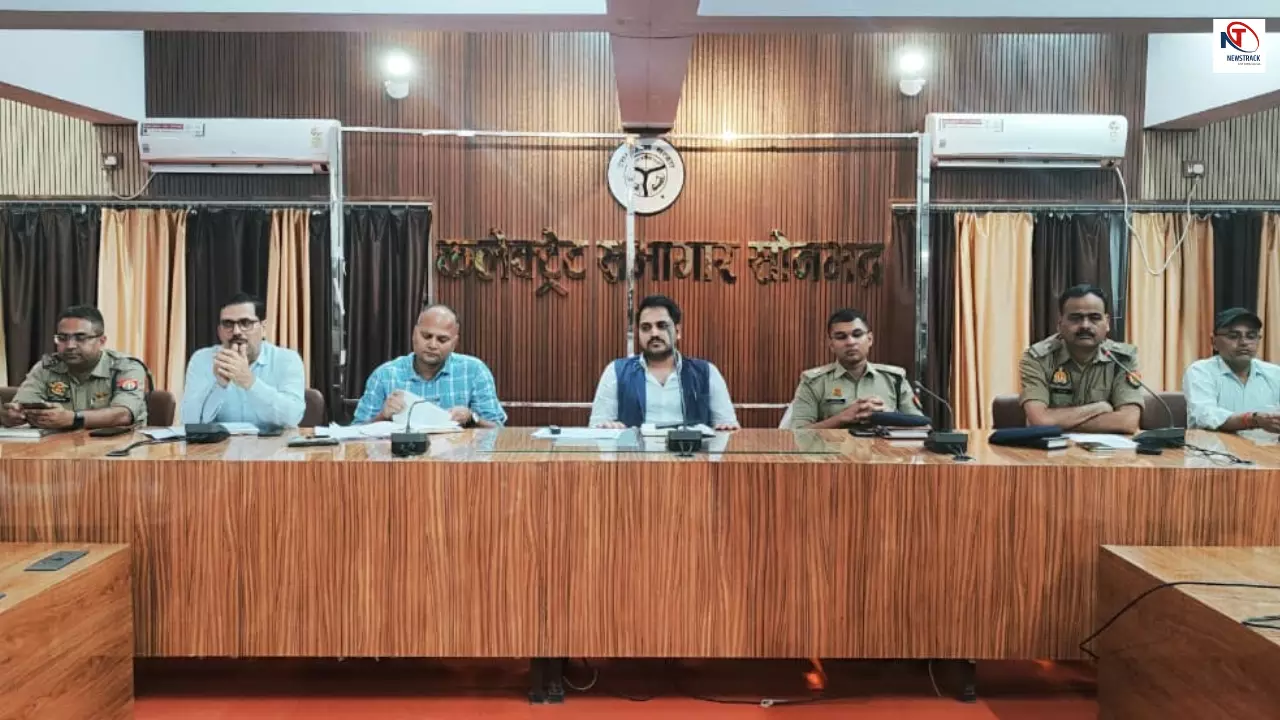 Sonbhadra News: मोहर्रम पर सख्ती अफवाह फैलाने वालों पर होगी कड़ी कार्रवाई, सोशल मीडिया पर प्रशासन की पैनी नजर Sonbhadra News: मोहर्रम पर सख्ती अफवाह फैलाने वालों पर होगी कड़ी कार्रवाई, सोशल मीडिया पर प्रशासन की पैनी नजर