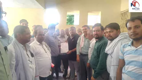 Etah News: ई-रजिस्ट्री विरोध में बंद रहा कार्यालय, अधिवक्ताओं ने जनप्रतिनिधियों पर उठाए सवाल Etah News: ई-रजिस्ट्री विरोध में बंद रहा कार्यालय, अधिवक्ताओं ने जनप्रतिनिधियों पर उठाए सवाल