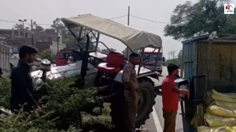Hardoi News: हरदोई में NH-731 पर भीषण टक्कर, खाद से लदी दो ट्रैक्टर-ट्रॉलियां भिड़ीं, चालक घायल