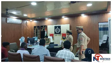Shravasti News: डीएम-एसपी ने सुनी जनता की फरियाद, शिकायतों के गुणवत्तापूर्ण निस्तारण के दिए निर्देश