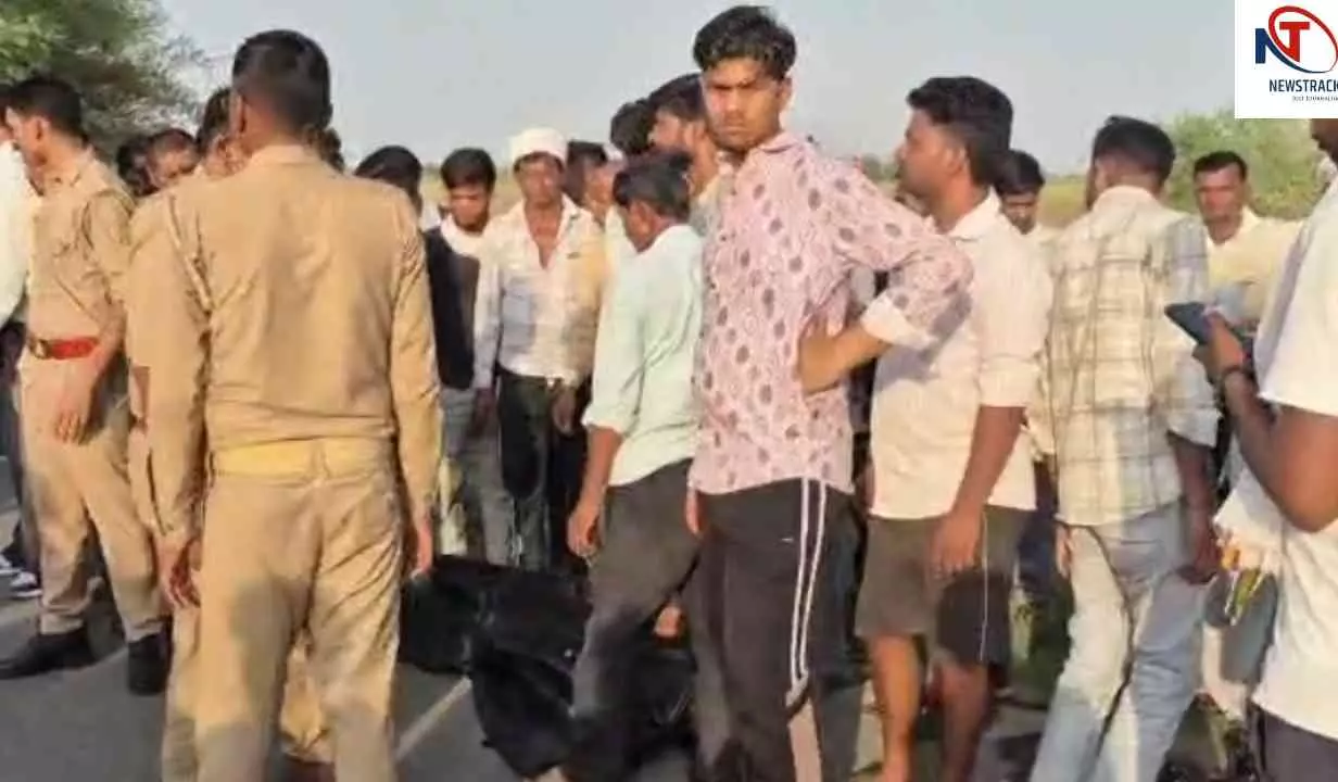 Jalaun News: जालौन में शादी का सामान लेकर लौट रहे बाइक सवार की मौत, तीन घायल