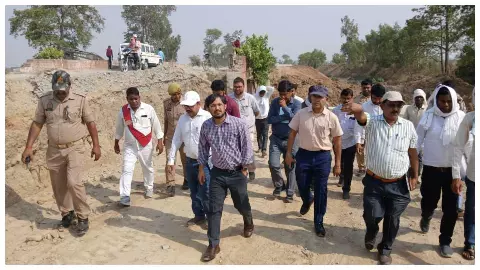 Road widening: DM Chandra Mohan Garg gives instructions to complete work before monsoon