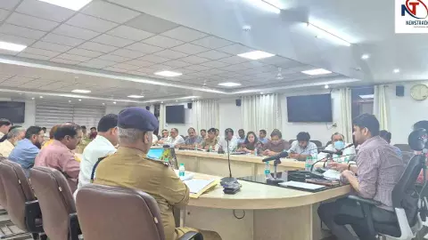 Aligarh News: नीट पुनर्परीक्षा 2026 को लेकर प्रशासन अलर्ट, 18 केंद्रों पर 8,891 अभ्यर्थी होंगे शामिल Aligarh News: नीट पुनर्परीक्षा 2026 को लेकर प्रशासन अलर्ट, 18 केंद्रों पर 8,891 अभ्यर्थी होंगे शामिल