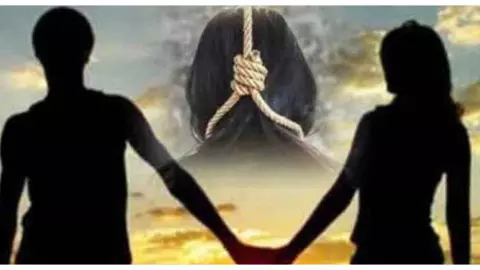Hathras News: प्रेमिका का गला दबाकर हत्या, फिर प्रेमी ने लगाई फांसी, गांव में सनसनी