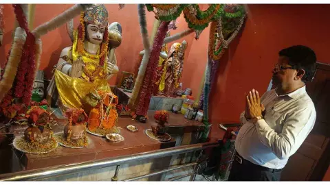 Chandauli News: सकलडीहा में भाजपा से यादव चेहरा संभव, डॉ. संजय यादव की सक्रियता चर्चा में