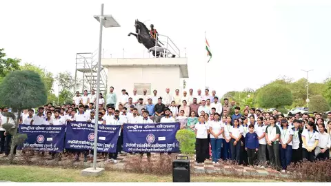 Jhansi News:  रानी लक्ष्मीबाई के बलिदान दिवस पर झांसी विश्वविद्यालय ने दी श्रद्धांजलि