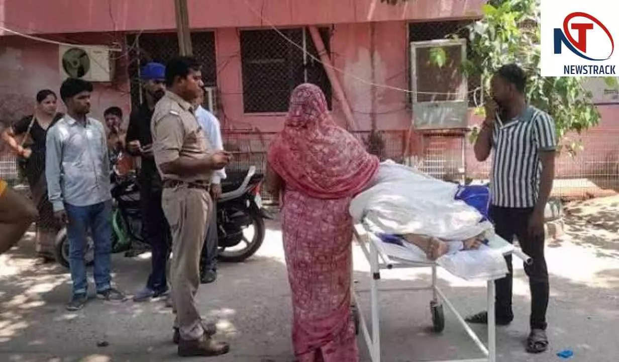 Auraiya News: औरैया जिला अस्पताल में प्रसूता की मौत, परिजनों ने स्टाफ पर लापरवाही का लगाया आरोप Auraiya News: औरैया जिला अस्पताल में प्रसूता की मौत, परिजनों ने स्टाफ पर लापरवाही का लगाया आरोप