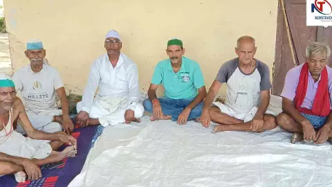 Chandauli News: गंगा कटान को लेकर धरना 23वें दिन भी जारी,स्थाई निदान के लिए किसान अड़े