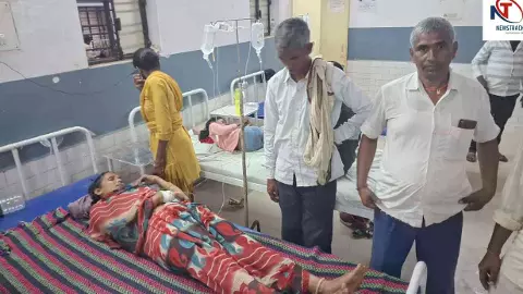 Sonbhadra News: गरजते बादलों के बीच कहर बनकर गिरी बिजली, तीन गांवों में तीन महिलाएं झुलसीं
