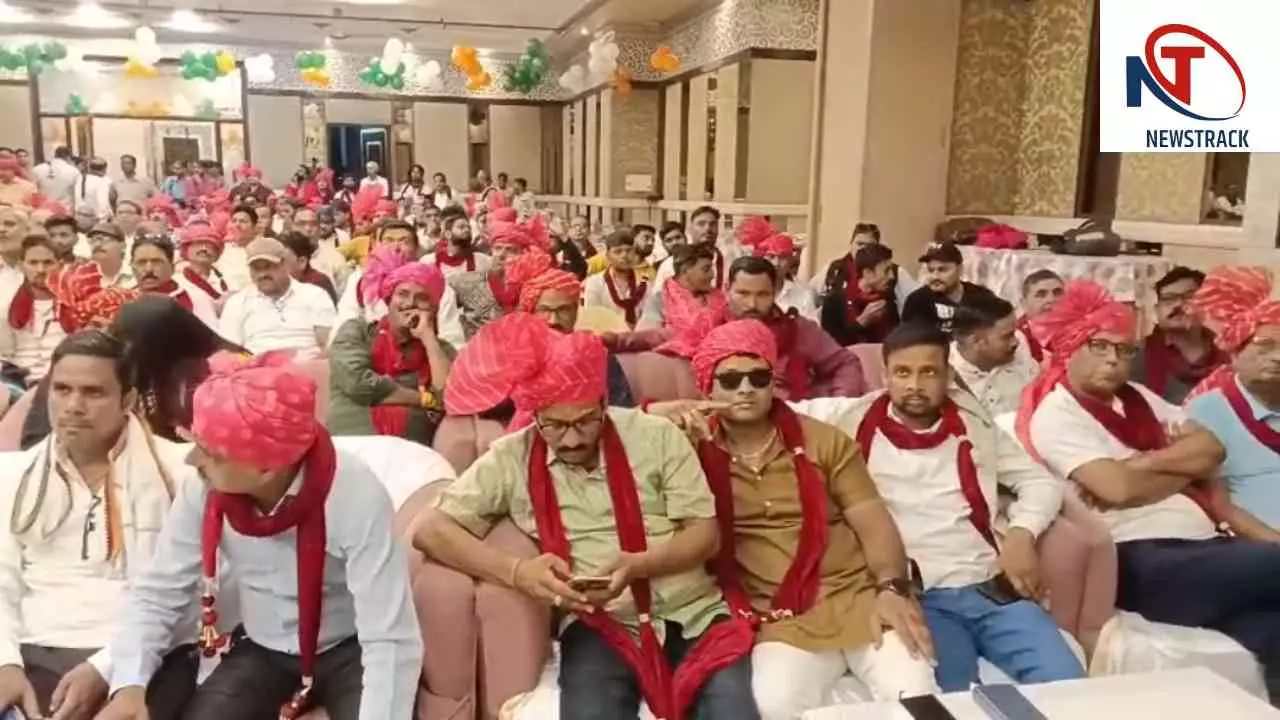 Mathura News: धूमधाम से मनाया गया पत्रकारिता दिवस, पत्रकारों के हितों और फेक न्यूज़ पर हुई चर्चा Mathura News: धूमधाम से मनाया गया पत्रकारिता दिवस, पत्रकारों के हितों और फेक न्यूज़ पर हुई चर्चा