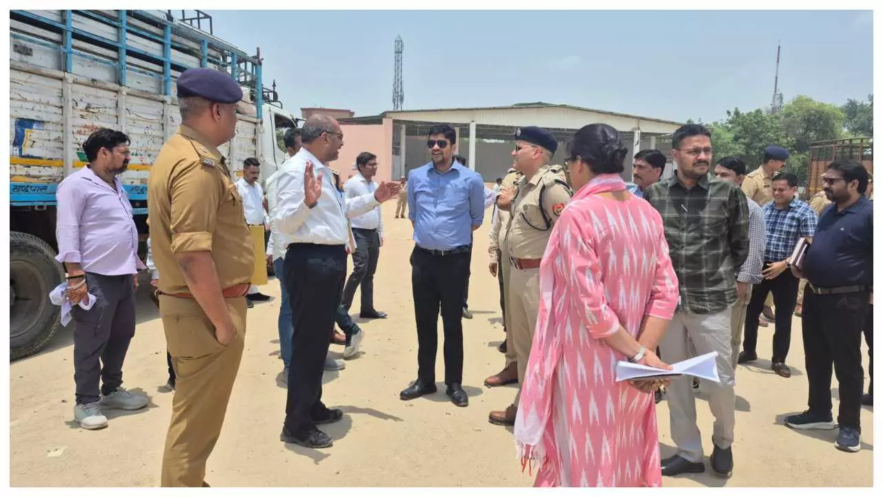 Chief Minister visit Aligarh, DM-SSP inspects preparations