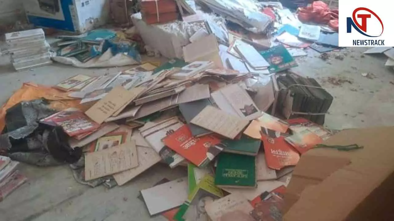 Sitapur News: कानूनी कार्रवाई के बाद खाली हुआ सपा जिला कार्यालय, प्रशासन ने जारी किया था अल्टीमेटम