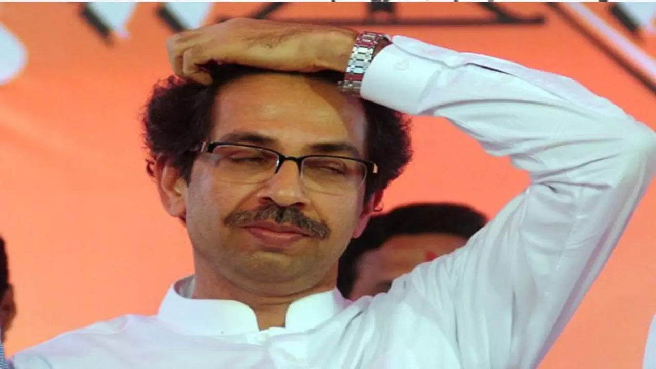 आज मुंबई में UBT के बागी सांसदों की प्रेस कॉन्फ्रेंस, चार्टर्ड प्लेन से पहुंच रहे नेता, जारी करेंगे सीक्रेट वीडियो