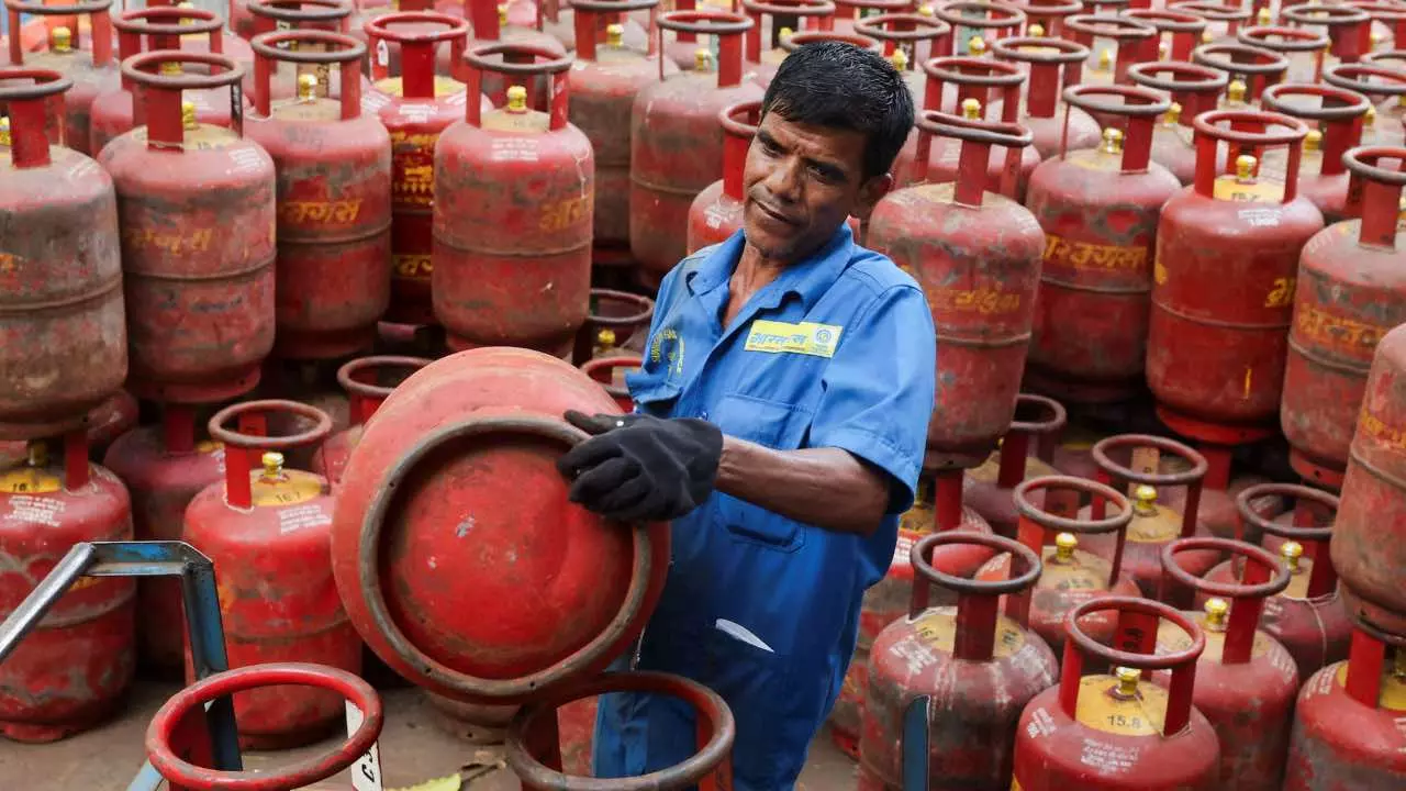 Commercial LPG cylinders supplied to hotels and restaurants after government removes restrictions