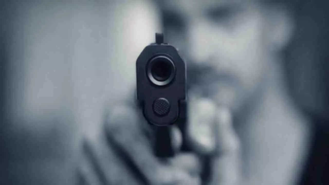 Darbhanga Muharram Clash: दरभंगा में मुहर्रम पर खूनी बवाल, ASI को मारी गोली, गुस्साई भीड़ ने हमलावर को पीट-पीटकर मारा