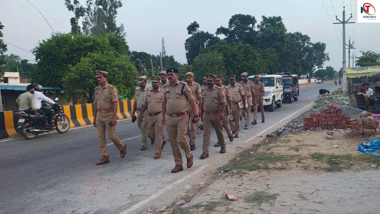 Shravasti News:एएसपी ने थाना सोनवा में किया अर्दली रूम,लंबित विवेचनाओं के त्वरित निस्तारण के निर्देश