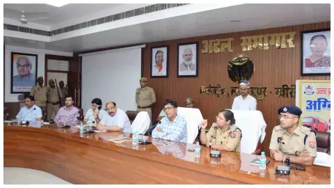 Lakhimpur Kheri News: होटल-हॉस्पिटल और ऊंची इमारतों पर फायर सेफ्टी को लेकर प्रशासन सख्त Lakhimpur Kheri News: होटल-हॉस्पिटल और ऊंची इमारतों पर फायर सेफ्टी को लेकर प्रशासन सख्त