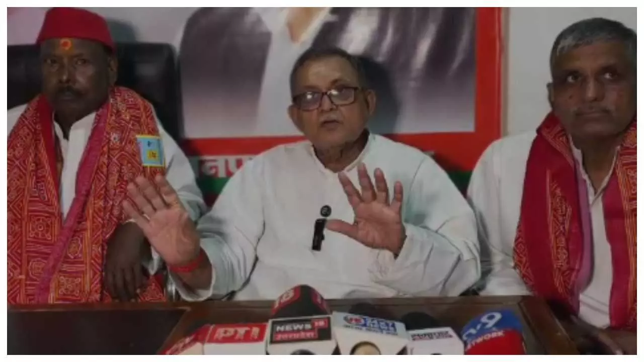 SP MP Sanatan Pandey gives statement on Owaisis alliance SP MP Sanatan Pandey gives statement on Owaisis alliance