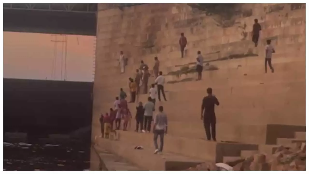 People rescue youth at Gokul Bairaj, Tala Hadsa