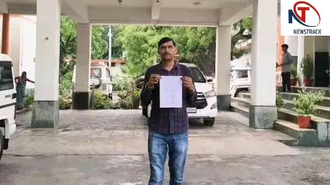 Mainpuri: किसान ने भाजपा दिव्यांग मोर्चा जिला अध्यक्ष पर लगाया अवैध वसूली और जमीन कब्जाने का आरोप Mainpuri: किसान ने भाजपा दिव्यांग मोर्चा जिला अध्यक्ष पर लगाया अवैध वसूली और जमीन कब्जाने का आरोप