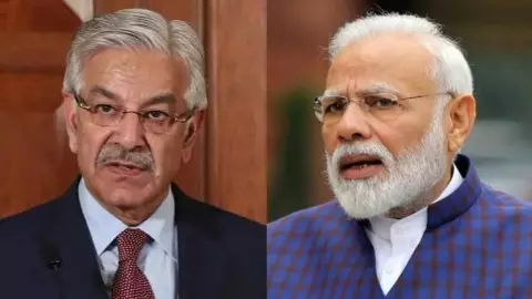 मानसिक रूप से बीमार है पाक के रक्षा मंत्री! भारत ने फिर दिखाई पाकिस्तान को उसकी औकात, सरेआम किया जलील मानसिक रूप से बीमार है पाक के रक्षा मंत्री! भारत ने फिर दिखाई पाकिस्तान को उसकी औकात, सरेआम किया जलील