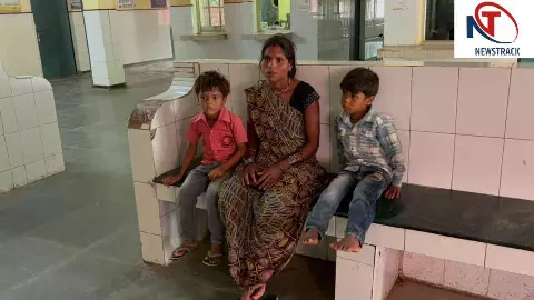 Raebareli News:अरहर की दाल में ज़हरीला पदार्थ मिलाकर बेटों को खिलाने का आरोप, पिता गिरफ्तार Raebareli News:अरहर की दाल में ज़हरीला पदार्थ मिलाकर बेटों को खिलाने का आरोप, पिता गिरफ्तार