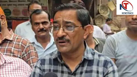 Etah News: एटा में होटल-ढाबा संचालकों को राहत, व्यापार मंडल के विरोध पर रात 11 बजे तक अनुमति Etah News: एटा में होटल-ढाबा संचालकों को राहत, व्यापार मंडल के विरोध पर रात 11 बजे तक अनुमति
