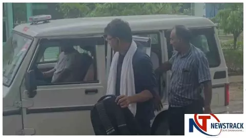 Kanpur Dehat News: झींझक विद्युत उपकेंद्र के प्रभारी जेई पर रिश्वत लेने का आरोप, जांच जारी Kanpur Dehat News: झींझक विद्युत उपकेंद्र के प्रभारी जेई पर रिश्वत लेने का आरोप, जांच जारी