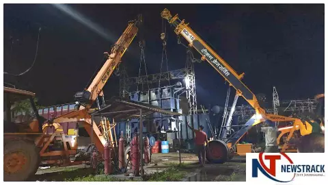 Hapur News: 10 एमवीए ट्रांसफार्मर ठप, ढाई हजार की आबादी रातभर बिजली संकट से बेहाल