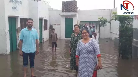 Mathura News: 15 वर्षों से जलभराव की मार झेल रहा प्राथमिक विद्यालय पानीगांव द्वितीय,पढ़ाई प्रभावित
